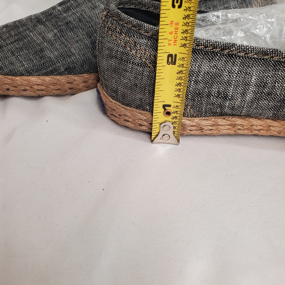 Keds Women's Slip On Espadrilles  Size 6 - Picture 9 of 10